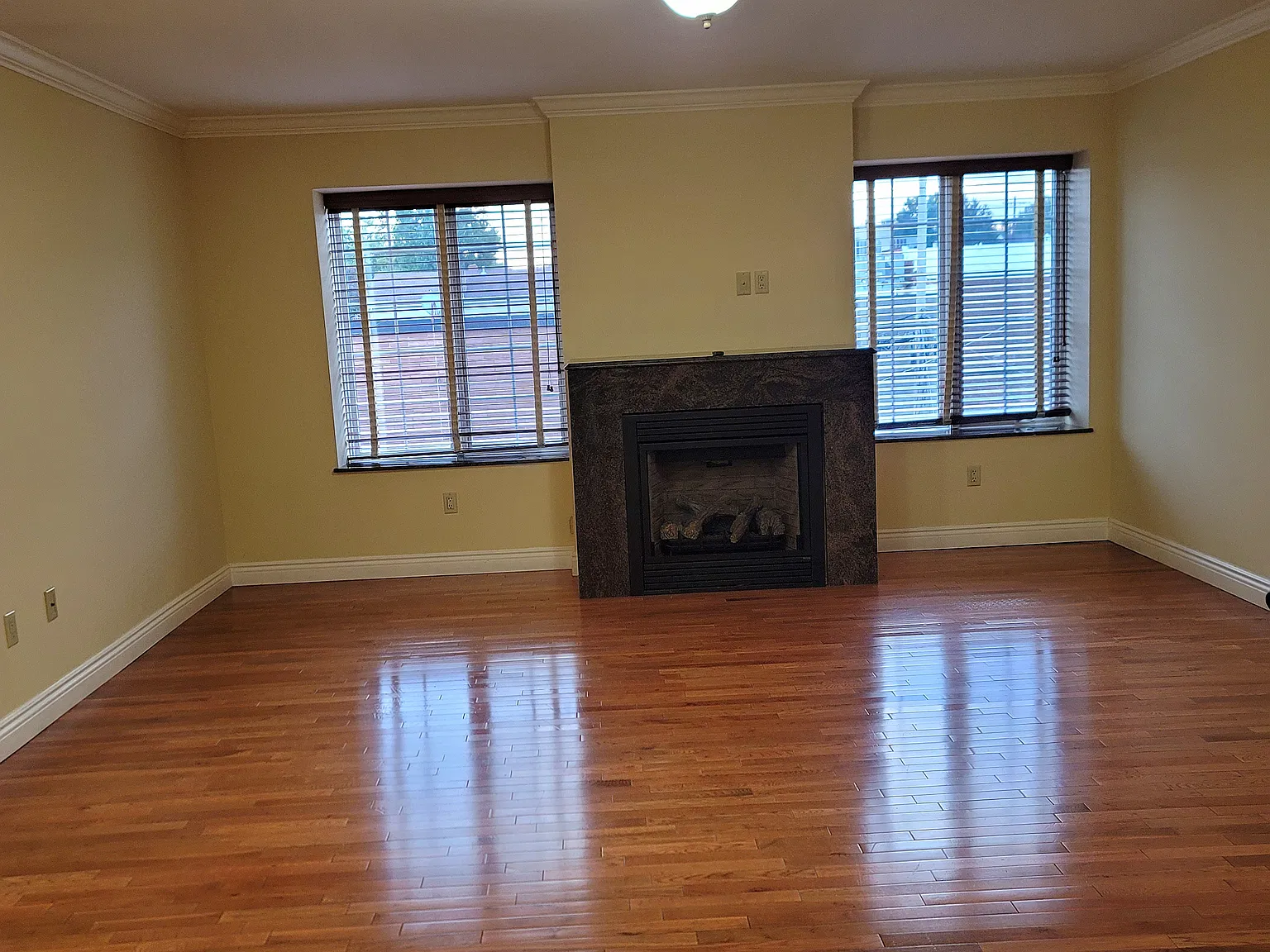 Franklin Ave, Nutley — Photo 1