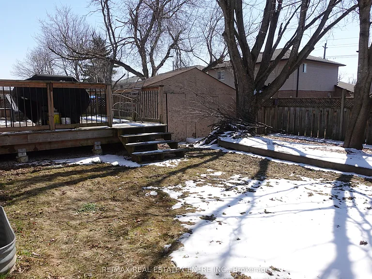 21 Maitland Dr — Photo 42