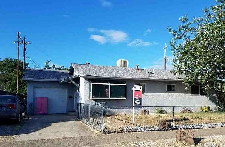 2nd image of 3437 Ravenwood Rd