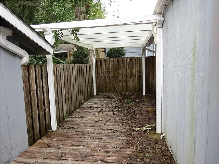 6645 Jackson Sq — Photo 3