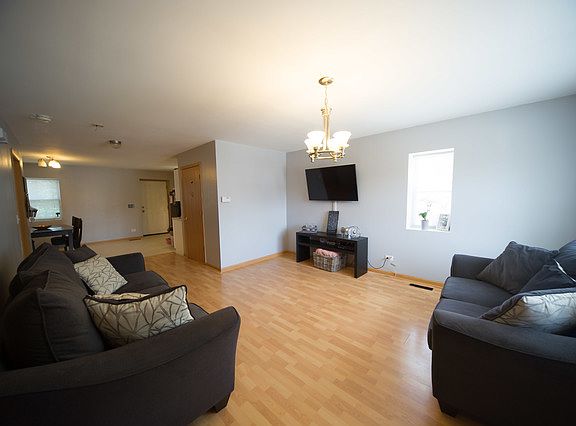 3rd image of 1238 N Lawndale Ave