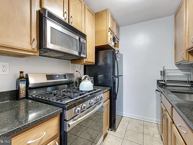 5112 Macarthur Blvd NW #209 — Photo 10