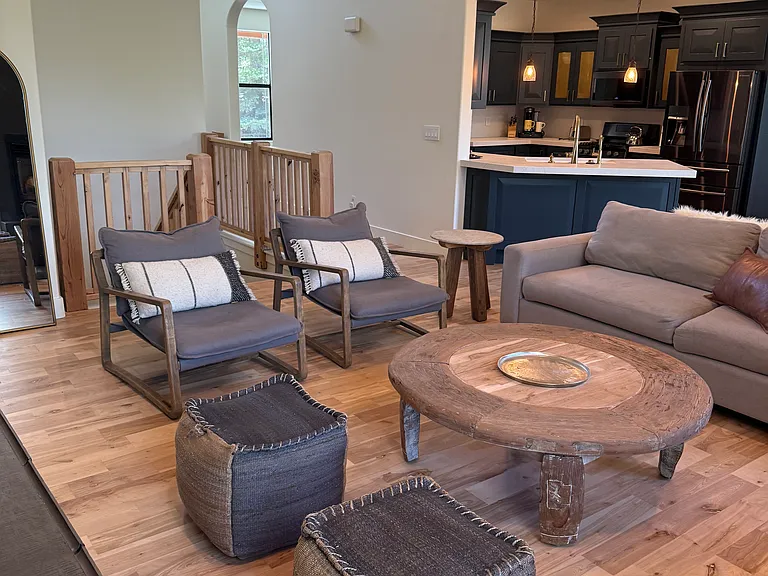 7492 Susans Cir — Photo 16