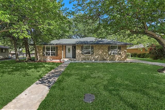 1st image of 516 Terrace Dr