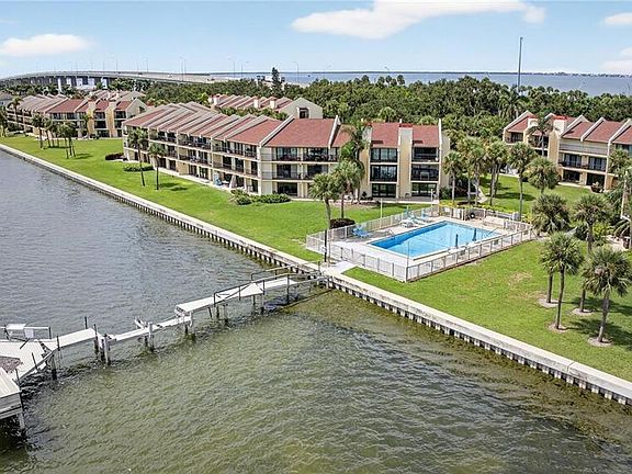 3rd image of 7550 SUNSHINE SKYWAY LANE S #P12