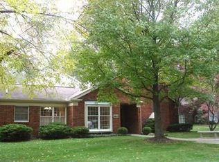 2615 E Windermere Woods Dr, Bloomington, IN