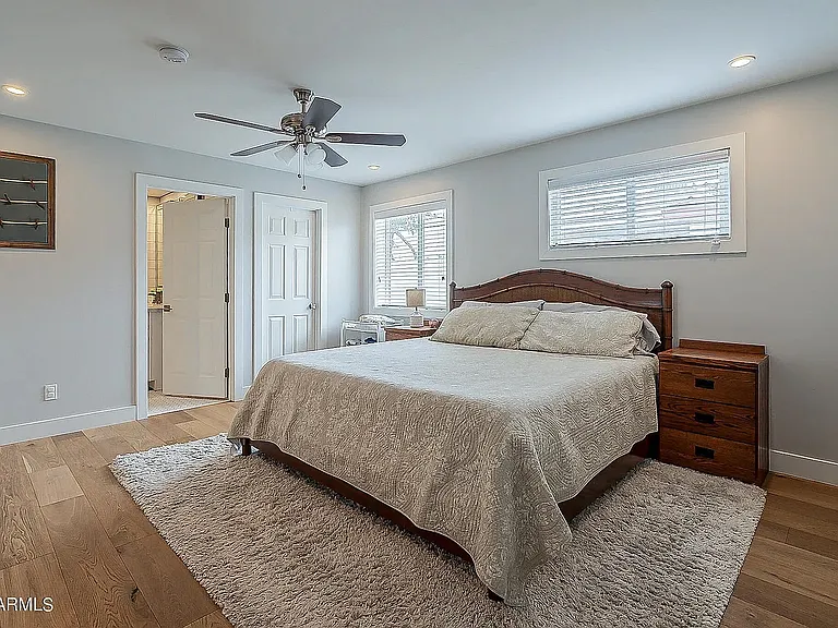 2318 N 37th Way — Photo 14