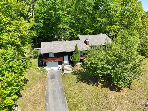 44 Karen Joy Drive, Middletown, NY 10940