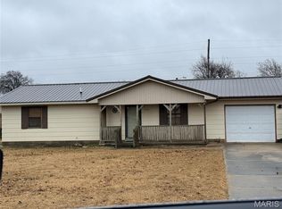 1710 Sidney St, Malden, MO 63863
