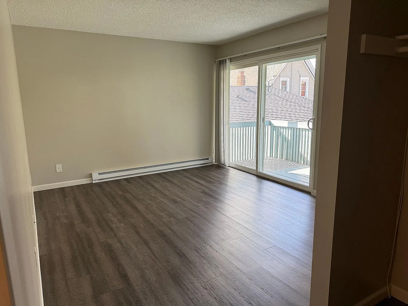 1 bed, 600 sqft, $1,400 — Photo 4