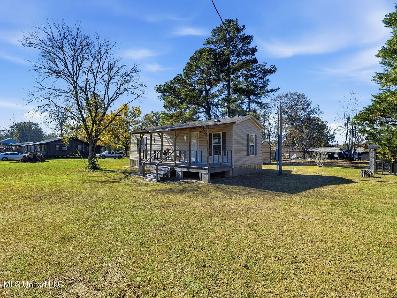 1 bed, 1.0 bath, 550 sqft, $750 — Photo 1