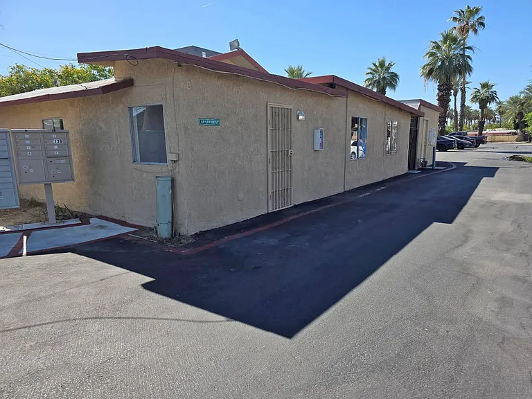 53080 Harrison St — Photo 1