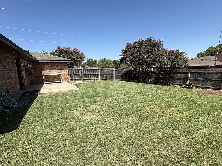 1543 Chisolm Trl — Photo 21