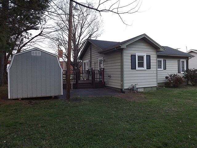 2nd image of 107 Walnut St