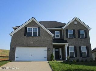 3611 Halden Ridge Cir, Louisville, KY 40245