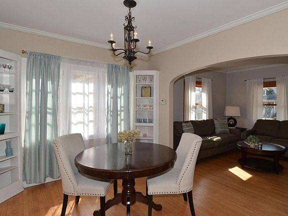 5th image of 3816 N Farwell Ave