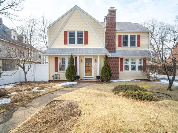 48 Perkins St, Springfield, MA 01118