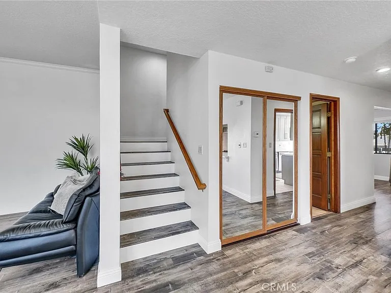 2215 Molino Ave #2215B — Photo 31