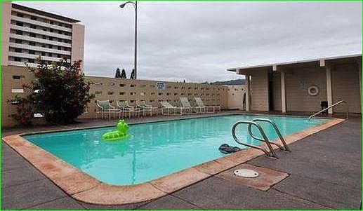 2nd image of 1015 Ala Napunani St APT 704
