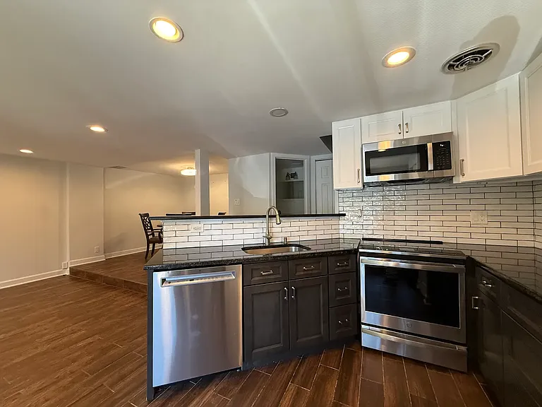 18118 Kilrush Ct — Photo 6