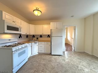 39 Glenridge Ave APT 10, Montclair, NJ 07042