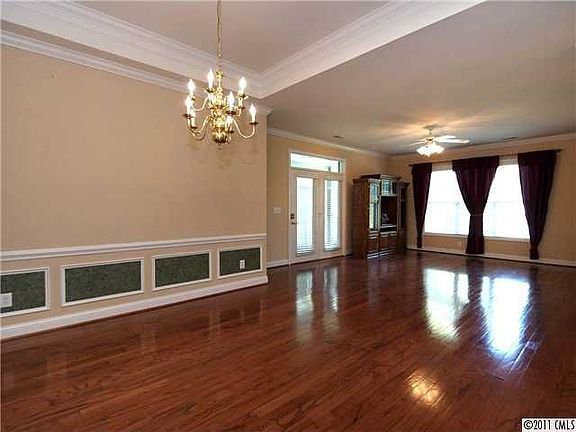 Home for Sale in Matthews, North Carolina $179,900