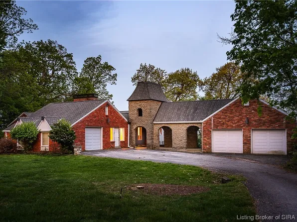 7 Orchard Lane, Floyds Knobs, IN 47119