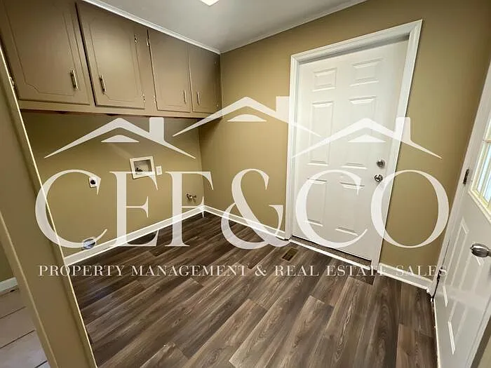 108 Overhill Dr — Photo 10