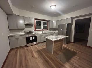 941 Main St, Peckville, PA 18452