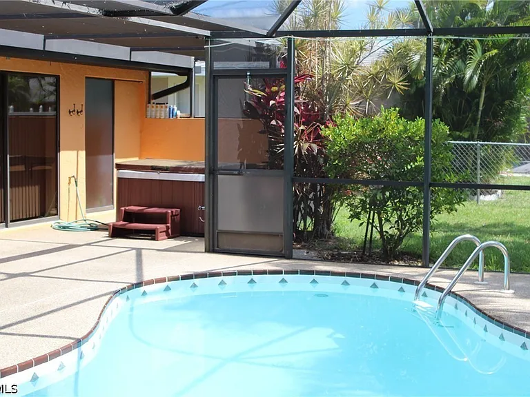 3402 SE 11th Ave — Photo 5