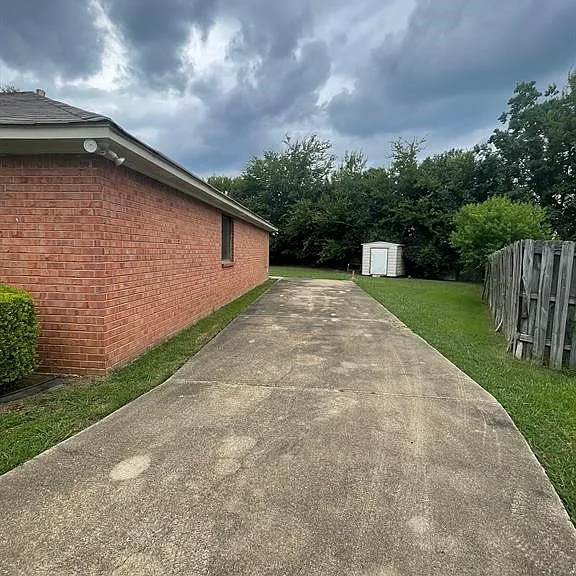 6605 Denham Ct — Photo 18