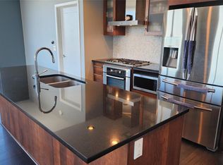 300 Bowie St APT 1305, Austin, TX 78703