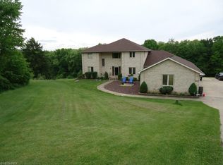 49661 Parkview Dr, East Liverpool, OH