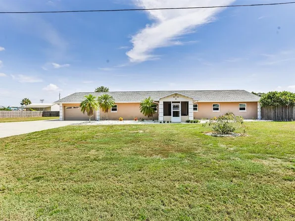 663 E McLeod Ave, Eagle Lake, FL 33839