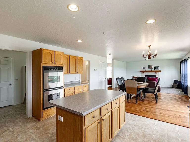 971 Mountain Willow Ln — Photo 5