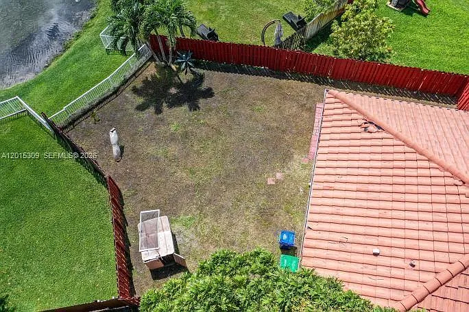 5090 SW 136th Ave — Photo 38