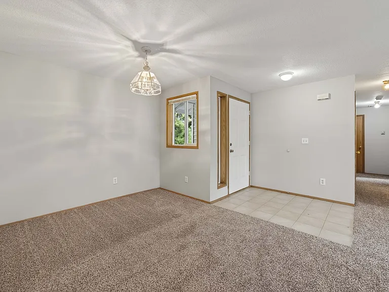 17005 NE 21st St — Photo 8