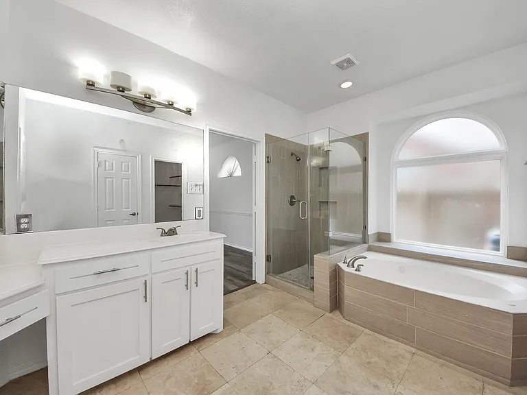 11207 Satin Tail Ln — Photo 30