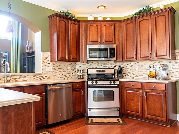 3rd image of 3807 Bay Orchard Ln