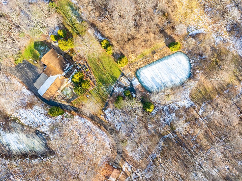 10816 E Xy Ave, Vicksburg, MI 49097 | Zillow