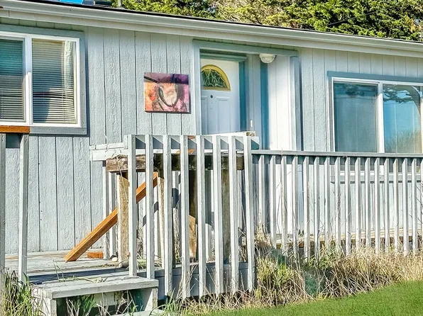 88326 Highway 42 S, Bandon, OR 97411