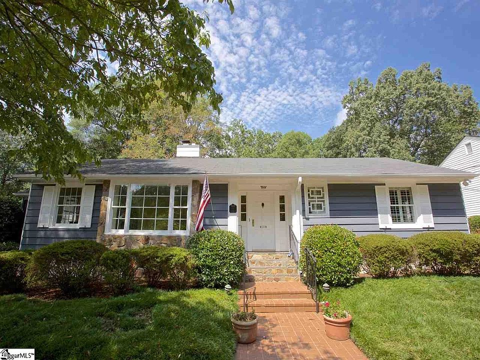 1st image of 111 Broughton Dr