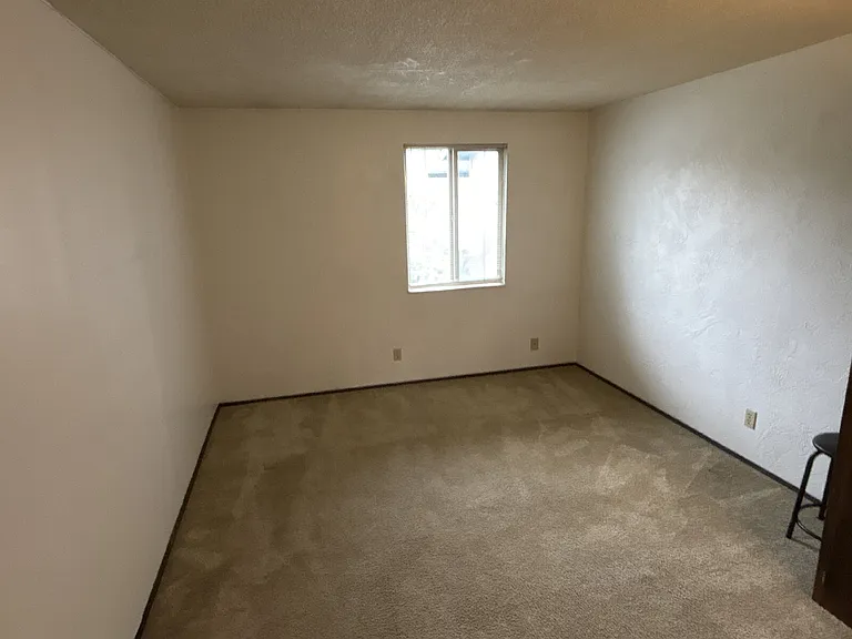 1923 Garden Ave #4 — Photo 5