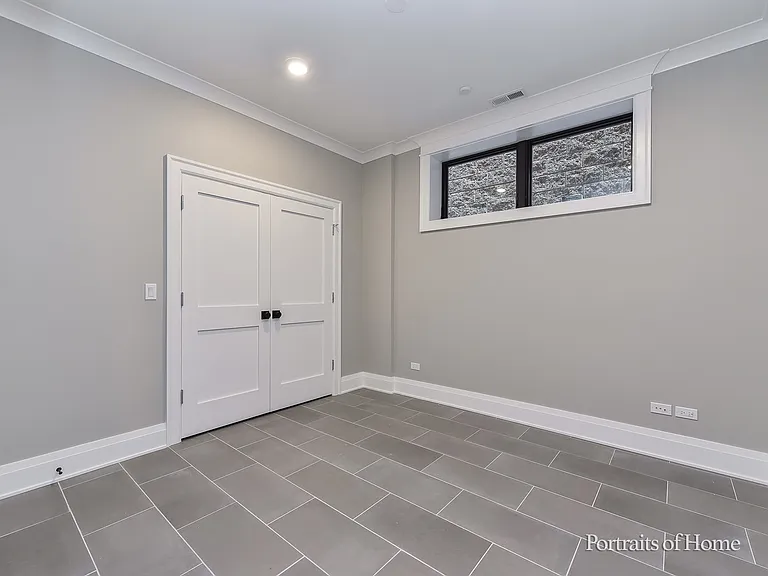 2135 N Lakewood Ave #1 — Photo 28