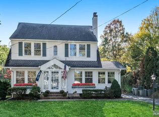 618 Frederick St, Ridgewood, NJ 07450