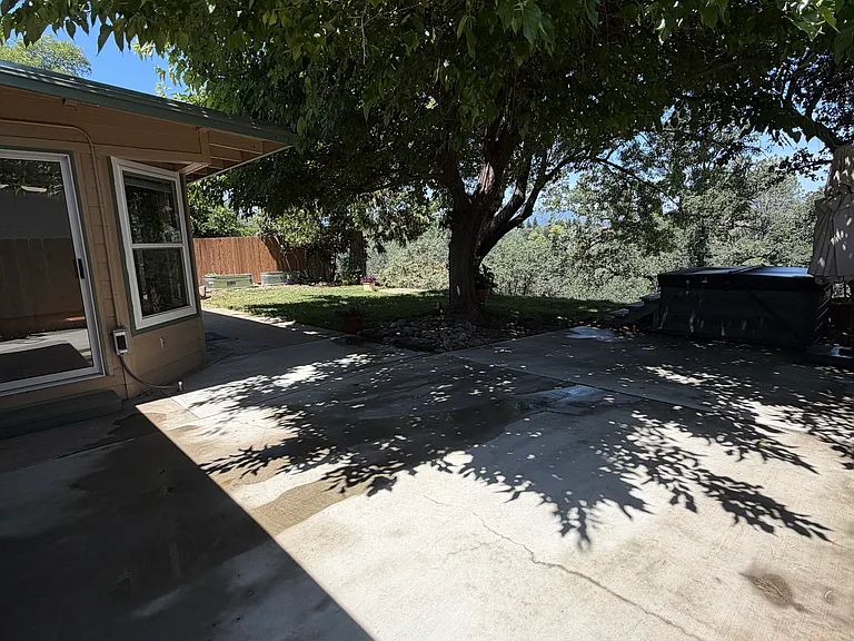 5926 Sierra Dr — Photo 25