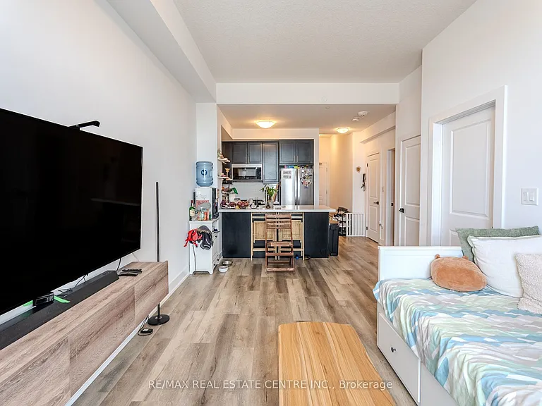 470 Dundas St E #1206 — Photo 12