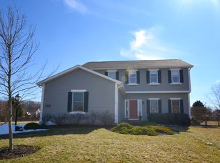3480 Hidden Cove Cir, Lewis Center, OH 43035