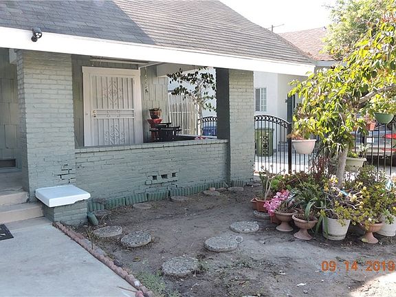 2nd image of 124 S Hoover St