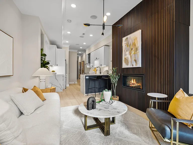 1961 Biltmore St NW #1 — Photo 4